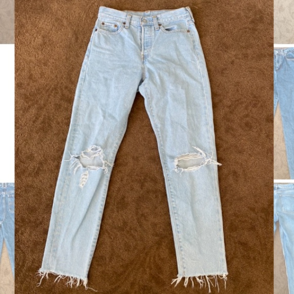 Levi’s Mom Jeans